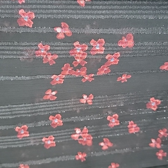 Lane Bryant Romantic Spring Office floral sheer ruffle sleeve top size 18 - Picture 6 of 6